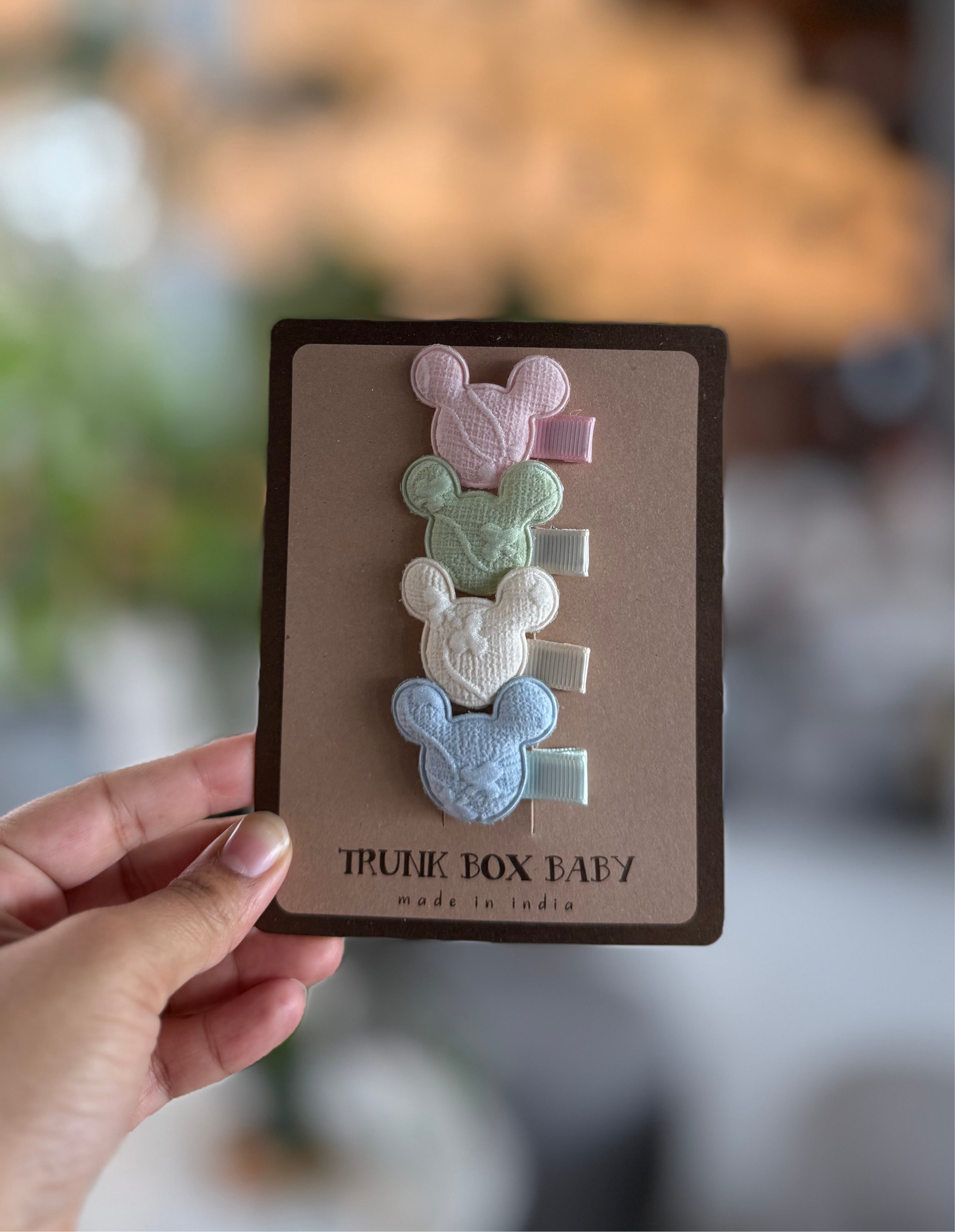 8 Mickey Hair Clip